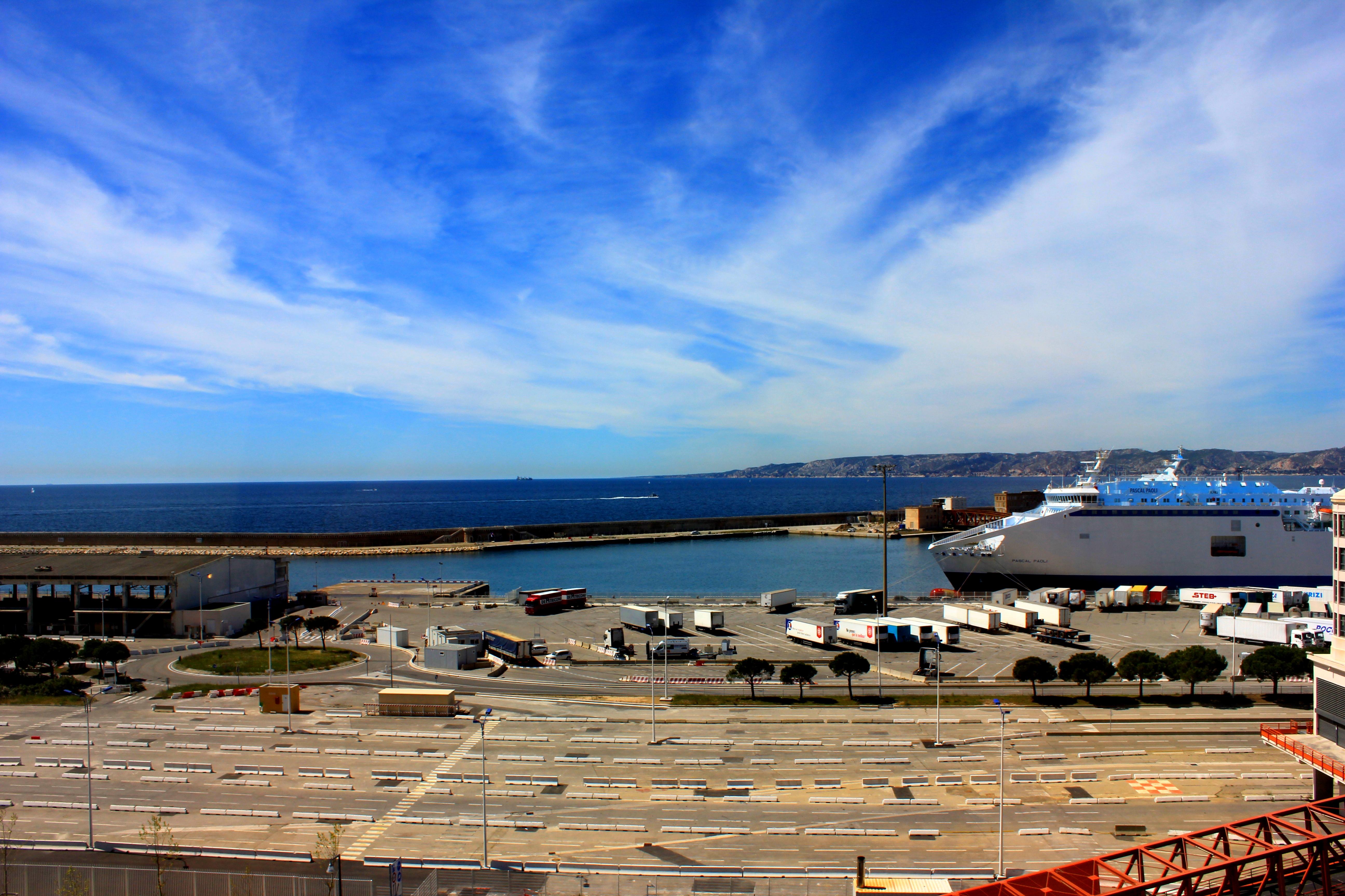 Golden Tulip Marseille Euromed Hotel Exterior foto